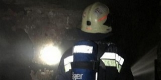Szobában összehordott dolgok égtek a Névtelen utcában