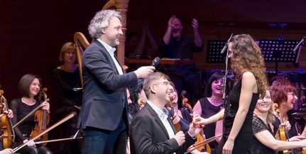 Meglepetés a pécsi koncerten: a PFZ hegedűművészét feleségül kérte párja a Kodályban