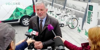 Megérkeztek az elektromos bringák Pécsre, épülnek a dokkolóállomások