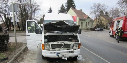 Kisbusz rohant ekébe Szigetváron, egy ember megsérült