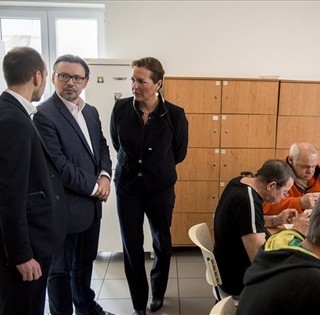Őri László: Pécsett az összes, a támogatást elfogadó hajléktalannak tudnak segíteni Őri László: Pécsett az összes, a támogatást elfogadó hajléktalannak tudnak segíteni