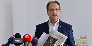 Hoppál Péter: Kunszt Márta beismerte, bűnözésből származó pénzek segítik a pécsi ellenzéket