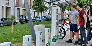 Júniustól már használhatjuk az elektromos közbringákat, hamarosan indul a tesztüzem Júniustól már használhatjuk az elektromos közbringákat, hamarosan indul a tesztüzem