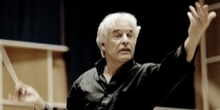 Gilbert Varga vezényletével zárja Titánium-évadát a Pannon Filharmonikusok zenekar Gilbert Varga vezényletével zárja Titánium-évadát a Pannon Filharmonikusok zenekar