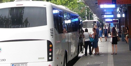 Így változik a távolsági buszok menetrendje a hosszú, ünnepi hétvégén
