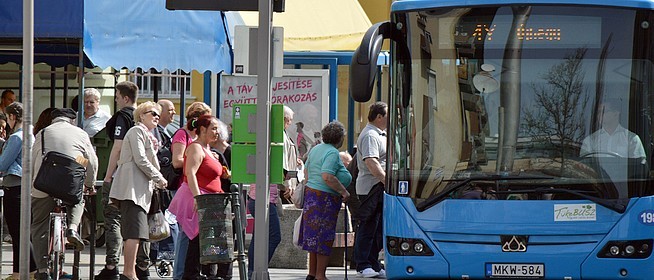 Figyelem! Hétfőtől már a nyári menetrend szerint közlekednek a pécsi buszok Figyelem! Hétfőtől már a nyári menetrend szerint közlekednek a pécsi buszok