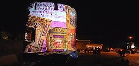 Fényfestés a Barbakánon