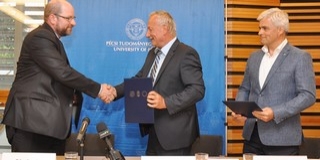 Élelmiszeripari együttműködésbe kezd a Bonafarm és a Pécsi Tudományegyetem