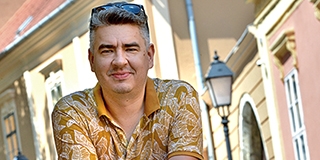 A csúcson indított, s most Katával tör újra a csúcsra a pécsi gézakékazég - Itt az új klip! A csúcson indított, s most Katával tör újra a csúcsra a pécsi gézakékazég - Itt az új klip!