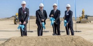 Jövőre indul a sorozatgyártás a thyssenkrupp gyárában - Kétszáz munkahely jön létre Jövőre indul a sorozatgyártás a thyssenkrupp gyárában - Kétszáz munkahely jön létre