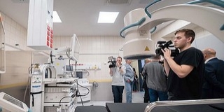 Közép-Európában páratlan endoszkópos központot adtak át PTE Klinikai Központjában Közép-Európában páratlan endoszkópos központot adtak át PTE Klinikai Központjában