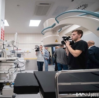 Közép-Európában páratlan endoszkópos központot adtak át PTE Klinikai Központjában Közép-Európában páratlan endoszkópos központot adtak át PTE Klinikai Központjában
