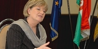Szili: el kell ismertetni Európával a nemzeti kisebbségi régiókat Szili: el kell ismertetni Európával a nemzeti kisebbségi régiókat