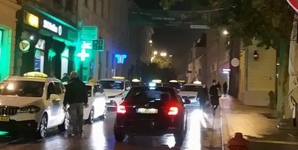 Mi ez a kupleráj Pécsett?! Nem lehet lesátálni az Irgalmasok utcáján - Olvasói levél Mi ez a kupleráj Pécsett?! Nem lehet lesátálni az Irgalmasok utcáján - Olvasói levél