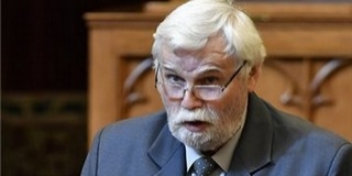 Mellár beültetné az egyesülete tagjait az önkormányzati cégek felügyelőbizottságaiba Mellár beültetné az egyesülete tagjait az önkormányzati cégek felügyelőbizottságaiba