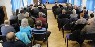 Közösen nosztalgiáztak a baranyai nyugdíjas rendőrök Közösen nosztalgiáztak a baranyai nyugdíjas rendőrök
