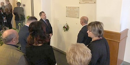 Emléktáblát avattak Szekó Jószef tiszteletére Emléktáblát avattak Szekó Jószef tiszteletére