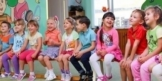 Idén is tovább emelkedik a bölcsődei szakdolgozók bére Idén is tovább emelkedik a bölcsődei szakdolgozók bére