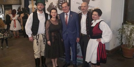 Grazban bálozott Bognár Szilvia, Pécs alpolgármestere