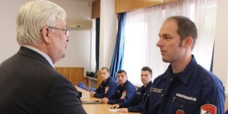 Hat új tűzoltó szolgál mostantól a megyében Hat új tűzoltó szolgál mostantól a megyében