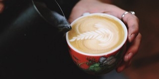 Lehet hobbi vagy egy új szakma is: irány a barista tanfolyam Lehet hobbi vagy egy új szakma is: irány a barista tanfolyam