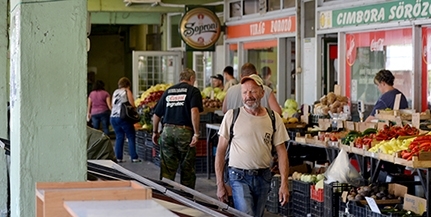 Azt kéri Pécs polgármestere, ne szombaton menjünk a csarnokba, bezár a Hullám is Azt kéri Pécs polgármestere, ne szombaton menjünk a csarnokba, bezár a Hullám is