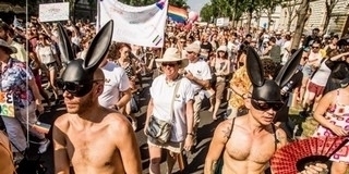 Nem fújták le, csak elhalasztották a járvány miatt a homoszexuálisok Pécsre tervezett felvonulását Nem fújták le, csak elhalasztották a járvány miatt a homoszexuálisok Pécsre tervezett felvonulását
