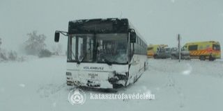 Autóval ütközött egy menetrend szerinti busz Baranyában Autóval ütközött egy menetrend szerinti busz Baranyában