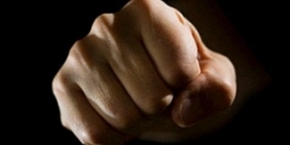 Volt élettársa lakásánál cirkuszolt egy férfi Komlón