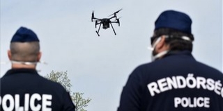 Drónokat is bevetnek a rendőrök a szabályszegőkkel szemben Drónokat is bevetnek a rendőrök a szabályszegőkkel szemben