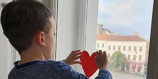 A megyei közgyűlés elnöke is piros szívvel mond köszönetet A megyei közgyűlés elnöke is piros szívvel mond köszönetet
