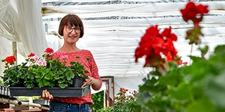 Czakó Anita, a pécsi növényorvos szerint a virágtermesztés nemcsak egy foglalkozás