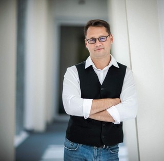 Pécsi vezetéssel hozzák létre a Nemzeti Virológiai Laboratóriumot, Jakab Ferenc irányításával Pécsi vezetéssel hozzák létre a Nemzeti Virológiai Laboratóriumot, Jakab Ferenc irányításával