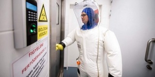 Tömeges oltáshoz alkalmazható, megfizethető vakcinát fejlesztenek a Pécsi Tudományegyetemen Tömeges oltáshoz alkalmazható, megfizethető vakcinát fejlesztenek a Pécsi Tudományegyetemen