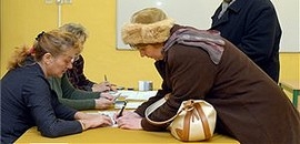 Tart az időközi választás Pécsett