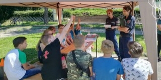 KRESZ-napot tartottak a komlói rendőrök KRESZ-napot tartottak a komlói rendőrök
