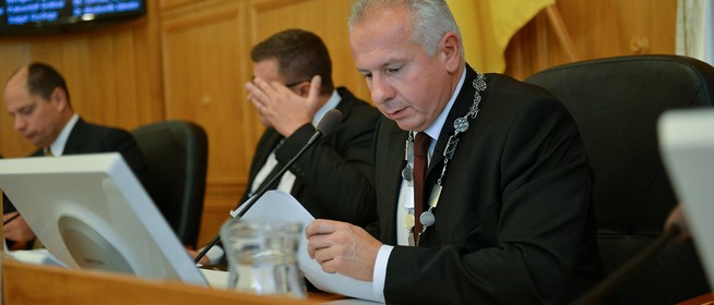 Elmaradt a bocsánatkérés: Péterffyék nem ismerték el, hogy több milliárdos plusz volt a kasszában Elmaradt a bocsánatkérés: Péterffyék nem ismerték el, hogy több milliárdos plusz volt a kasszában