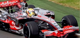 Hamilton nyerte a Kínai Nagydíjat