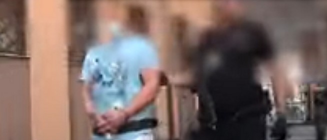 Az udvari határátkelőhelyen próbált lelépni egy gyilkossággal gyanúsított férfi - Videó! Az udvari határátkelőhelyen próbált lelépni egy gyilkossággal gyanúsított férfi - Videó!