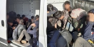 A pécsi zsaruk infói alapján kapcsoltak le egy migránsokat szállító teherautót A pécsi zsaruk infói alapján kapcsoltak le egy migránsokat szállító teherautót