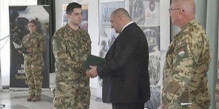 Már tízezer önkéntes tartalékosa van a Magyar Honvédségnek Már tízezer önkéntes tartalékosa van a Magyar Honvédségnek