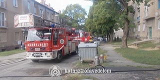 Komlón is egy gyertya miatt pattant ki a tűzkakas Komlón is egy gyertya miatt pattant ki a tűzkakas