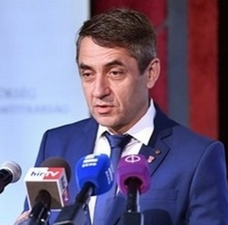 Potápi: megerősítik a külhoni magyar fiatalok felsőfokú művészeti képzését Pécsen Potápi: megerősítik a külhoni magyar fiatalok felsőfokú művészeti képzését Pécsen