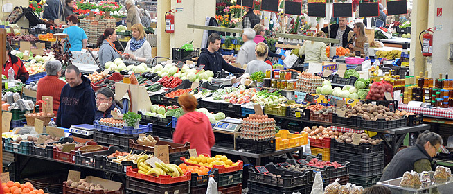 Rengetegen kiakadtak a pécsi vásárcsarnok bezárása miatt, gyűlnek a tiltakozó aláírások Rengetegen kiakadtak a pécsi vásárcsarnok bezárása miatt, gyűlnek a tiltakozó aláírások