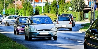 Nyolcszázmillió forintból fejlesztették Kertváros közlekedését, új bringautak is épültek Nyolcszázmillió forintból fejlesztették Kertváros közlekedését, új bringautak is épültek