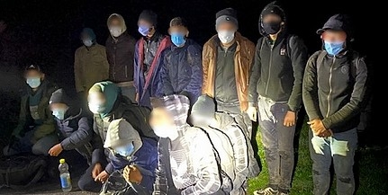 Tizenhárom betolakodót kaptak el a rendőrök Baranyában Tizenhárom betolakodót kaptak el a rendőrök Baranyában
