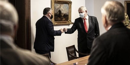 Orbán Viktor összehívta az egészségügyi tudományos tanácsot Orbán Viktor összehívta az egészségügyi tudományos tanácsot