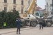 Megérkezett pénteken délelőtt a Széchenyi térre a Mindenki Karácsonyfája Megérkezett pénteken délelőtt a Széchenyi térre a Mindenki Karácsonyfája