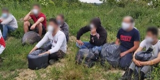 Két külföldi embercsempész ellen emelt vádat az ügyészség Mohácson Két külföldi embercsempész ellen emelt vádat az ügyészség Mohácson