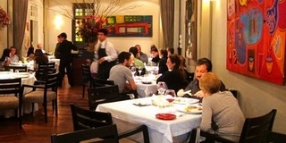 Rémhír, hogy pünkösdig nem nyithatnak ki az éttermek